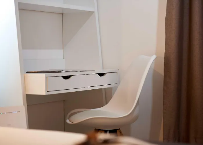 Boris * 特罗吉尔